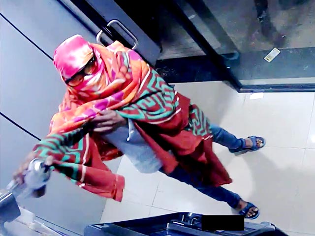 Bengaluru ATM Robbery: ATM से साढ़े सोलह लाख ले उड़े चोर, फिर भी कैमरे में कैद हुई तस्वीर