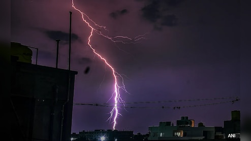 एमपी और छत्तीसगढ़ में स्वतंत्रता दिवस के दिन दर्दनाक हादसा, बिजली गिरने से चार लोगों की मौत