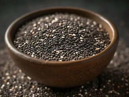 Chia Seeds Benefits: सर्दी के असर को बेअसर कर देंगे ये छोटे-छोटे बीज, विंटर डाइट में करें शामिल Chia Seeds Benefits: सर्दी के असर को बेअसर कर देंगे ये छोटे-छोटे बीज, विंटर डाइट में करें शामिल