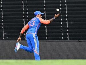 Gavaskar Delivers Brutal Reply To AUS Paper On SKYs T20 WC Final Catch Row
