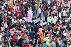 India Population Report: 2100 तक देश की आबादी घटने लगेगी, फिर भी चीन की आबादी से 2.5 गुना ज्यादा India Population Report: 2100 तक देश की आबादी घटने लगेगी, फिर भी चीन की आबादी से 2.5 गुना ज्यादा