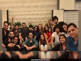 Salman Khan Celebrates Rumoured Girlfriend Iulia Vantur's Birthday With Sisters Alvira-Arpita And Other Family Members Salman Khan Celebrates Rumoured Girlfriend Iulia Vantur's Birthday With Sisters Alvira-Arpita And Other Family Members