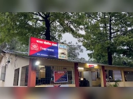 पति दोस्तों के साथ निकला घूमने, गुस्सायी बीवी ने 4 महीने की बच्ची का गला घोंटा, फिर किया सुसाइड पति दोस्तों के साथ निकला घूमने, गुस्सायी बीवी ने 4 महीने की बच्ची का गला घोंटा, फिर किया सुसाइड