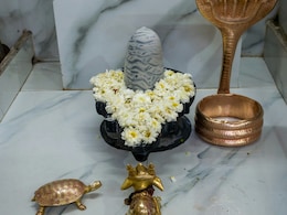 Sawan Somwar: इस दिन पड़ने जा रहा है सावन का पहला सोमवार, पूजा सामग्री की लिस्ट जान लीजिए यहां Sawan Somwar: इस दिन पड़ने जा रहा है सावन का पहला सोमवार, पूजा सामग्री की लिस्ट जान लीजिए यहां