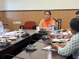 राजस्थान में आंगनबाड़ी केंद्रों पर सप्ताह में तीन बार मिलेगा दूध, डिप्टी सीएम कहा- जल्द लागू करें राजस्थान में आंगनबाड़ी केंद्रों पर सप्ताह में तीन बार मिलेगा दूध, डिप्टी सीएम कहा- जल्द लागू करें