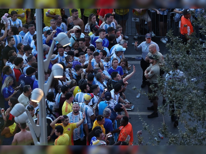 Crowd Chaos As Fans Kept Waiting Outside Copa America Final. See Pics, Videos