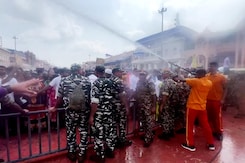 Jagannath Rath Yatra 2024: रथयात्रा के दौरान पुरी के भक्तों को कैसे ठंडक दी जाती है | NDTV India Jagannath Rath Yatra 2024: रथयात्रा के दौरान पुरी के भक्तों को कैसे ठंडक दी जाती है | NDTV India