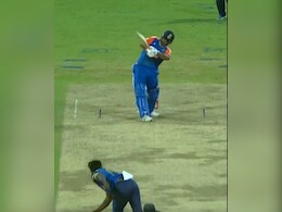 'हेलिकॉप्टर शॉट', ऋषभ पंत के छक्के ने तो धोनी की याद दिला दी, कलाई घुमाया और गेंद सीमा रेखा के बाहर, VIDEO