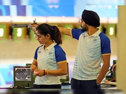 Manu Bhaker : पॅरिस ऑलिम्पिकमध्ये भारताला आणखी एक मेडल, कोणत्याही भारतीयाला जमलं नाही ते मनूनं केलं Manu Bhaker : पॅरिस ऑलिम्पिकमध्ये भारताला आणखी एक मेडल, कोणत्याही भारतीयाला जमलं नाही ते मनूनं केलं