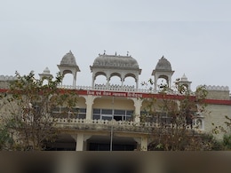 घर में अकेली थी मंदबुद्धि युवती, अधेड़ उम्र के शख्स ने घर में घुसकर किया रेप; 10 साल की कठोर कारावास