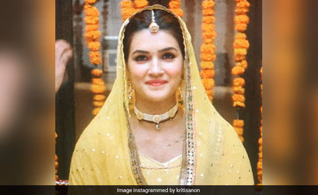 Weekend Binge: Celebrating Kriti Sanon's Birthday Week With Her 10 Best Films