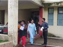 TET Re Exam: कड़ी सुरक्षा के बीच भखारा सेंटर पर आयोजित हुई टीईटी पुनर्परीक्षा, 185 परीक्षार्थी हुए शामिल TET Re Exam: कड़ी सुरक्षा के बीच भखारा सेंटर पर आयोजित हुई टीईटी पुनर्परीक्षा, 185 परीक्षार्थी हुए शामिल