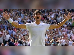 Wimbledon 2024:  स्पेन के कार्लोस अल्कराज बने विंबलडन चैंपियन, पार नहीं पा सके नोवाक जोकोविच Wimbledon 2024:  स्पेन के कार्लोस अल्कराज बने विंबलडन चैंपियन, पार नहीं पा सके नोवाक जोकोविच