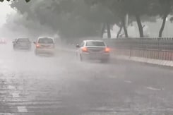 Heavy Rain In Delhi, Adjoining Areas Brings Some Relief From Humidity Heavy Rain In Delhi, Adjoining Areas Brings Some Relief From Humidity