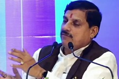 सीएम मोहन की निवेशकों के साथ वन टू वन चर्चा सीएम मोहन की निवेशकों के साथ वन टू वन चर्चा