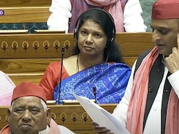 दरबार तो लगा पर, बड़ा गमगीन बेनूर है... अखिलेश का लोकसभा में कविताओं के जरिए सरकार पर तंज