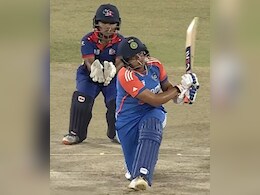 VIDEO: भारत की 'लेडी सहवाग' ने छक्के-चौकों की कर दी बारिश, 13 गेंद में पूरा किया अर्धशतक, जानें कैसे