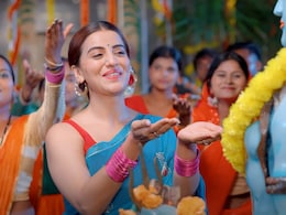 Bhojpuri Bolbam Song: अक्षरा सिंह सावन में लाईं बोल बम गीत, भोलेदानी जीत रहा शिव भक्तों का दिल