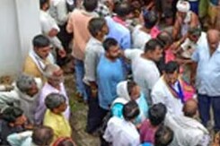 Hathras Stampede Case: हाथरास हादसे के 3 दिन, 'भोले बाबा' पर अब तक कार्रवाई नहीं Hathras Stampede Case: हाथरास हादसे के 3 दिन, 'भोले बाबा' पर अब तक कार्रवाई नहीं