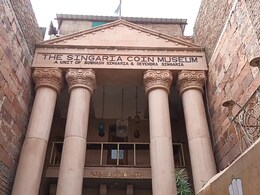 मेहरानगढ़ में टूरिस्ट ने बच्चे को गिफ्ट किया था सिक्का, बड़े होकर बना डाला म्यूजियम