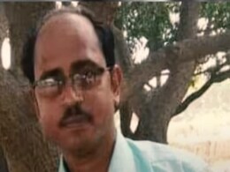 हाथरस हादसे का मुख्य आरोपी इनामी देव प्रकाश मधुकर ने किया सरेंडर : वकील एपी सिंह का दावा हाथरस हादसे का मुख्य आरोपी इनामी देव प्रकाश मधुकर ने किया सरेंडर : वकील एपी सिंह का दावा