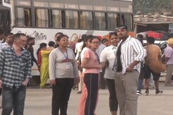 Fresh Batch Of Pilgrims Leaves For Amarnath Yatra From J&K's Srinagar Fresh Batch Of Pilgrims Leaves For Amarnath Yatra From J&K's Srinagar