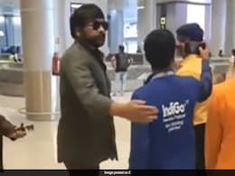 Chiranjeevi "Pushes" Airline Employee, Wanting To Take A Selfie. "Rude", Says The Internet Chiranjeevi "Pushes" Airline Employee, Wanting To Take A Selfie. "Rude", Says The Internet