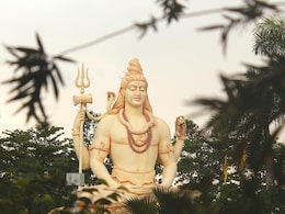 आज है सावन का दूसरा सोमवार, यह योग है पूजा का अति उत्तम, इस समय करें शिव भगवान का रुद्राभिषेक आज है सावन का दूसरा सोमवार, यह योग है पूजा का अति उत्तम, इस समय करें शिव भगवान का रुद्राभिषेक