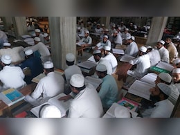 यूपी में गैर मान्यता प्राप्त मदरसों के छात्रों को सरकारी स्कूलों में भेजने का आदेश, जमीयत ने बताया 'असंवैधानिक'