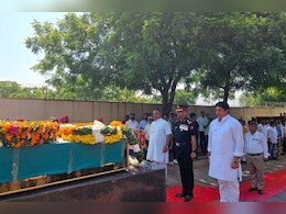 Rajasthan News: शहीदों का पार्थिव शरीर जयपुर पहुंचते ही सियासत शुरू, कांग्रेस ने उठाए सवाल तो मंत्री बोले- यह गंदी राजनीति Rajasthan News: शहीदों का पार्थिव शरीर जयपुर पहुंचते ही सियासत शुरू, कांग्रेस ने उठाए सवाल तो मंत्री बोले- यह गंदी राजनीति