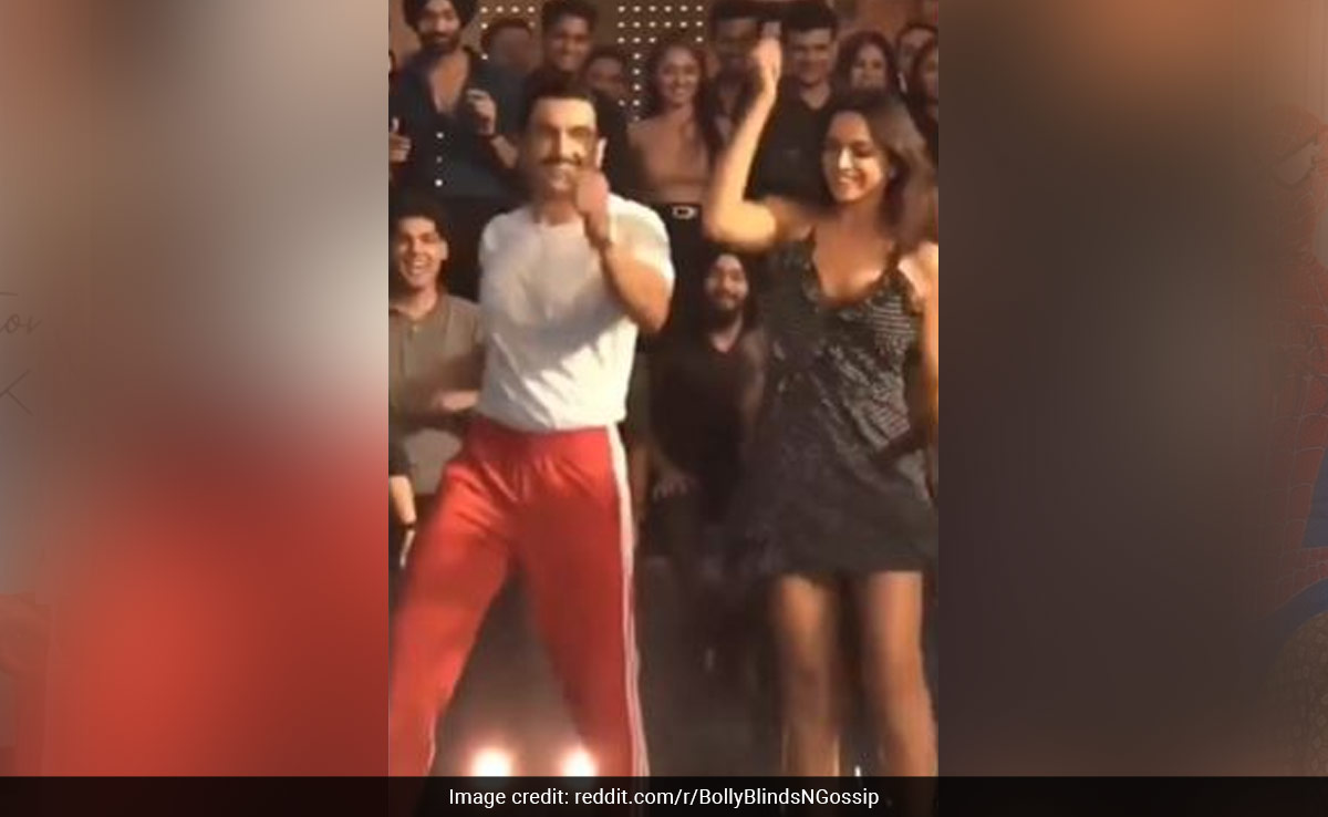 When Ranveer Singh Kissed Deepika Padukone On The Sets Of <i>Fighter</i>. See Throwback Video