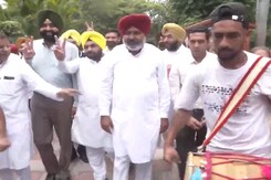 AAP Workers Celebrate Victory In Jalandhar Bypolls AAP Workers Celebrate Victory In Jalandhar Bypolls