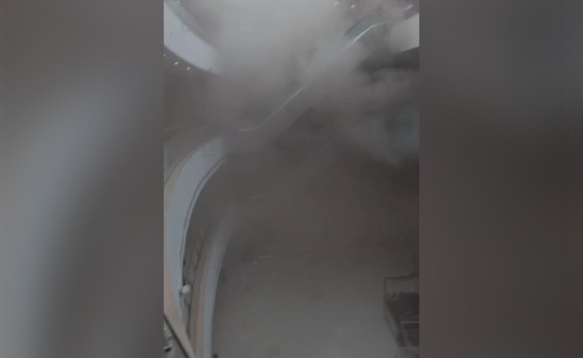 Fire At Noida's Popular Logix Mall, Smoke Fills Corridors, Mall Evacuated