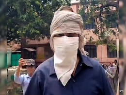 हाथरस भगदड़ : कोर्ट ने मुख्य आरोपी मधुकर सहित दो अन्य को 14 दिनों की न्यायिक हिरासत में भेजा हाथरस भगदड़ : कोर्ट ने मुख्य आरोपी मधुकर सहित दो अन्य को 14 दिनों की न्यायिक हिरासत में भेजा