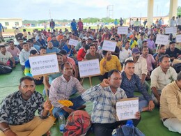 CREDA के संविदा कर्मचारियों को ठेका श्रमिक बनाने पर विरोध, मांगें नहीं मानने पर आंदोलन बड़ा करने की दी चेतावनी CREDA के संविदा कर्मचारियों को ठेका श्रमिक बनाने पर विरोध, मांगें नहीं मानने पर आंदोलन बड़ा करने की दी चेतावनी