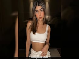 Tulsi Kumar On Cousin Tishaa Kumar's Death: "It Was Not Your Time To Go" Tulsi Kumar On Cousin Tishaa Kumar's Death: "It Was Not Your Time To Go"