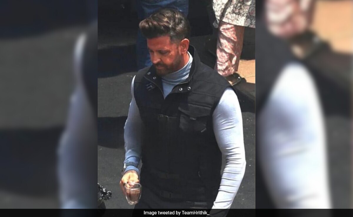 <i>War 2</i>: Hrithik Roshan To Shoot "Jaw-Dropping Action Sequences" In Second Schedule