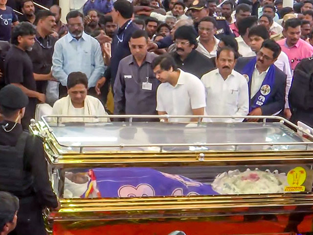 Madras High Court Denies Armstrong's Burial At BSP Office