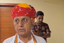 चुनाव में हार पचा नहीं पाया विपक्ष : भागीरथ चौधरी