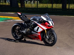 Ducati Panigale V2 Superquadro Final Edition Is Here, Limited To 555 Units Ducati Panigale V2 Superquadro Final Edition Is Here, Limited To 555 Units