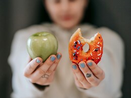 5 Habits That Could Be Ruining Your Hormones (And The Foods That Fix Them!)