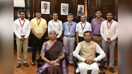कोणी- कोणी बनवला आहे अर्थसंकल्प, अर्थमंत्री सीतारमण यांच्या टिममध्ये 'हे' आहेत मुख्य चेहरे