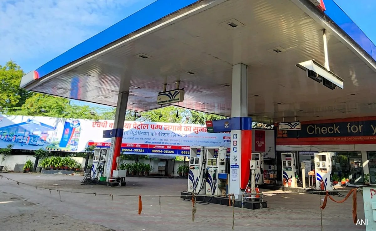 Where Your Rs 2,000 Spent On Petrol Goes: Taxes, Iran And Oil Companies