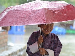 Monsoon reaches Kerala : आला रे आला! मान्सून आठवडाभरापूर्वीच केरळात दाखल, भारतीय हवामान विभागाची घोषणा