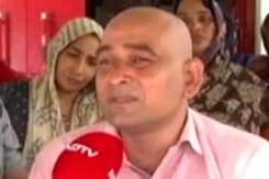 Hathras Satsang Hadsa: गांव के पड़ोसियों से NDTV ने की बात, खुल गई बाबा की पोल