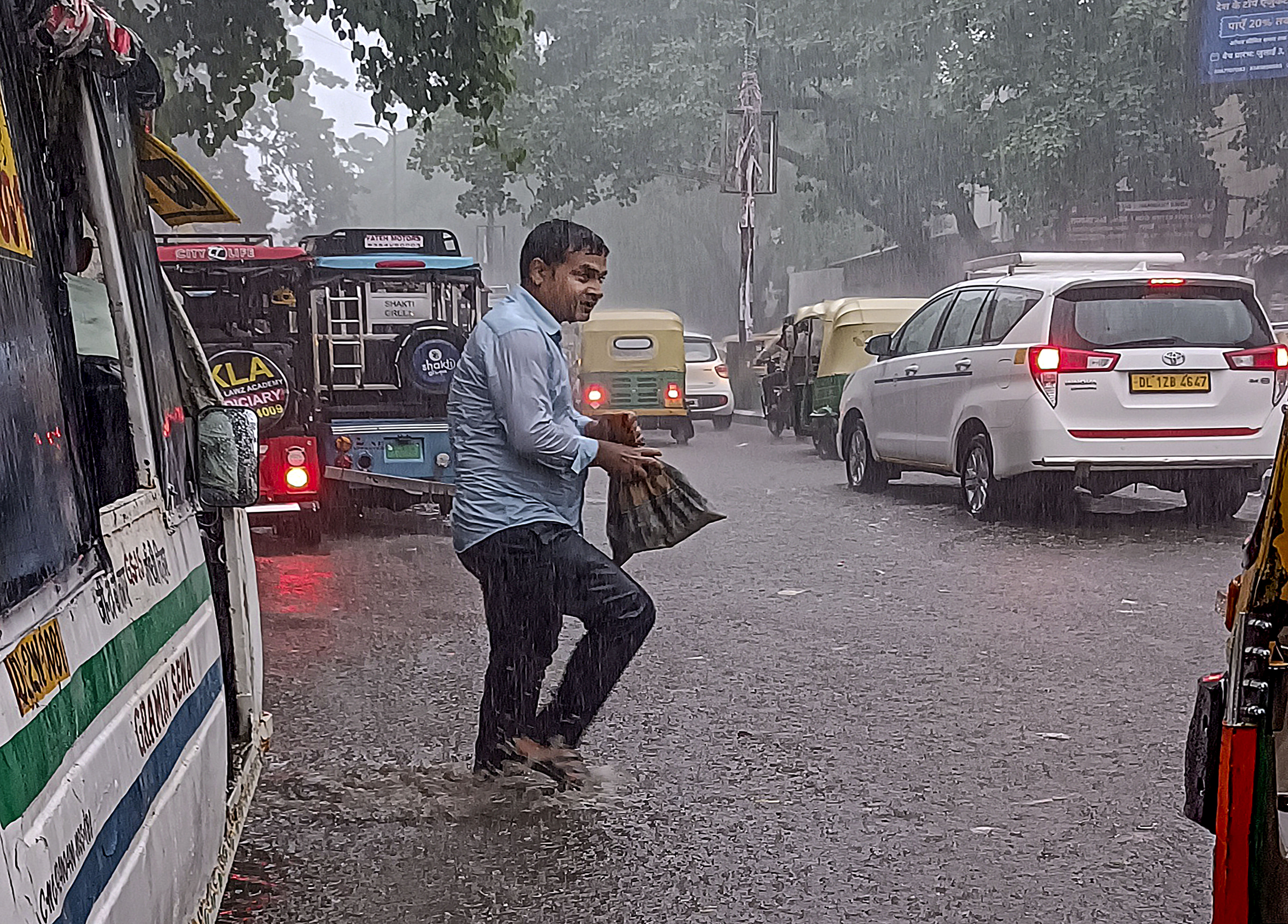 Weather Office Issues Yellow Alert For Rainfall In Delhi Over Next 2 Days
