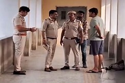 Patient Falls Prey To Gang War, Killed 'Mistakenly' Inside Delhi Hospital Patient Falls Prey To Gang War, Killed 'Mistakenly' Inside Delhi Hospital