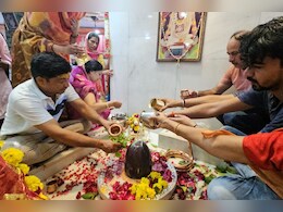 Sawan Somwar 2024: सावन में इस बार अद्भुत संयोग, इस मंत्र के जाप से दूर होंगे सारे दुख