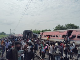 उत्तर प्रदेश: पटरी से उतरे डिब्बे, बदहवास भागते यात्री,  दावत-ए-इस्लामी के सदस्यों ने की मदद, देखें वीडियो उत्तर प्रदेश: पटरी से उतरे डिब्बे, बदहवास भागते यात्री,  दावत-ए-इस्लामी के सदस्यों ने की मदद, देखें वीडियो