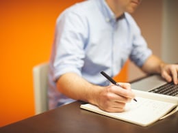 "Hardly Any Savings Left": Engineer In US Seeks Reddit's Advice After Getting Job Offer In India With "Decent Pay" "Hardly Any Savings Left": Engineer In US Seeks Reddit's Advice After Getting Job Offer In India With "Decent Pay"